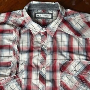 BKE White Red Plaid Short Sleeve Button Up Western Shirt Athletic Fit Pearl Snap